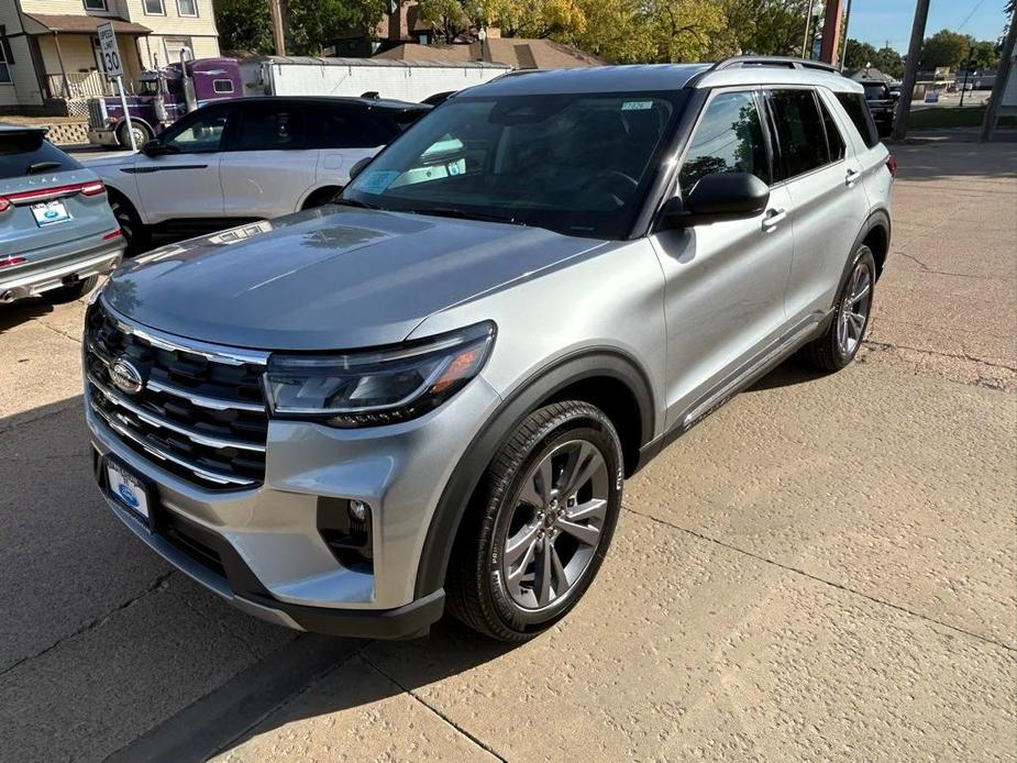 new 2025 Ford Explorer car, priced at $45,988