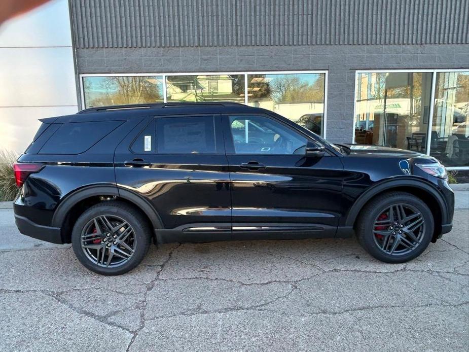 new 2025 Ford Explorer car, priced at $58,498