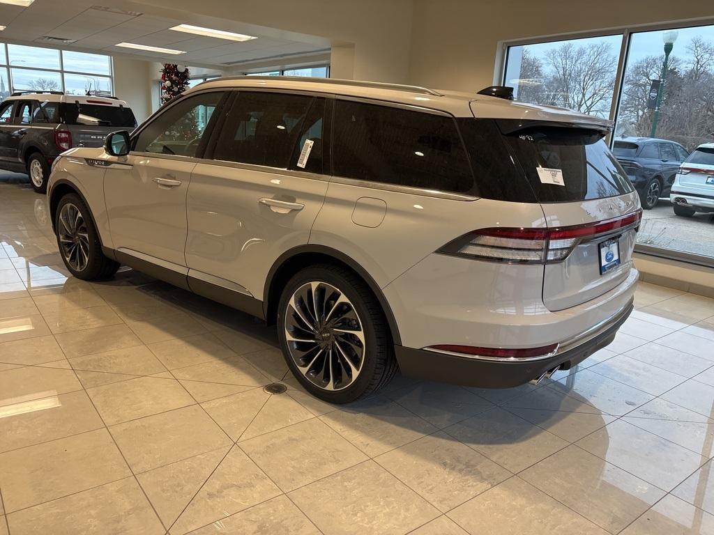 new 2025 Lincoln Aviator car, priced at $75,398