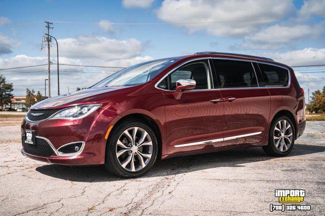 used 2018 Chrysler Pacifica car, priced at $19,998