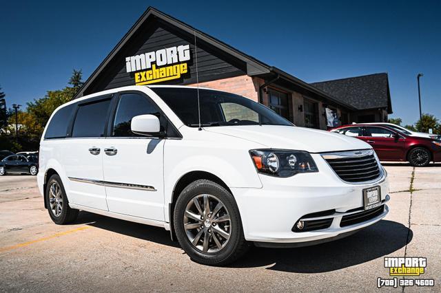 used 2016 Chrysler Town & Country car, priced at $15,398