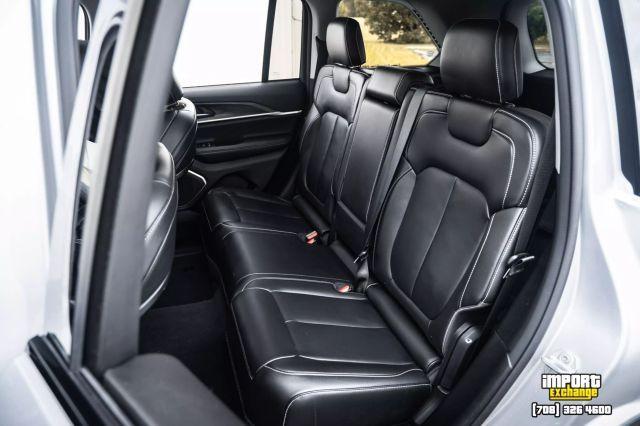 used 2022 Jeep Grand Cherokee car, priced at $32,998