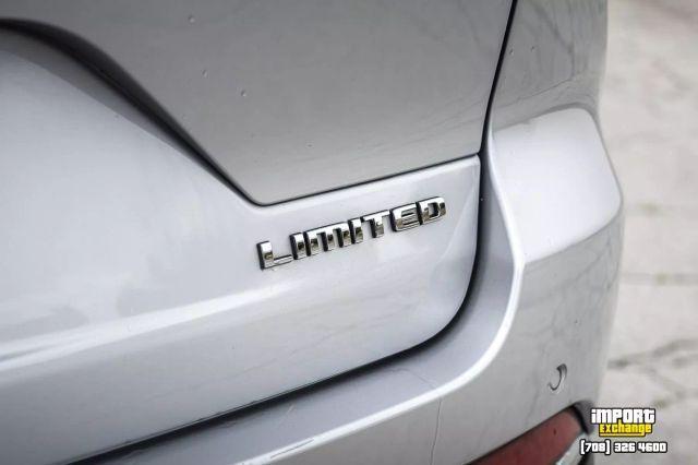 used 2022 Jeep Grand Cherokee car, priced at $32,998