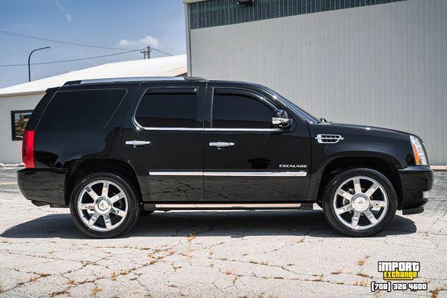 used 2010 Cadillac Escalade car, priced at $10,998