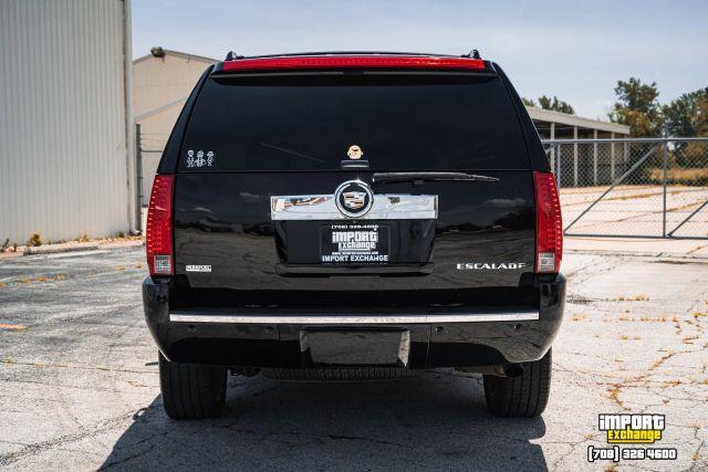 used 2010 Cadillac Escalade car, priced at $10,998