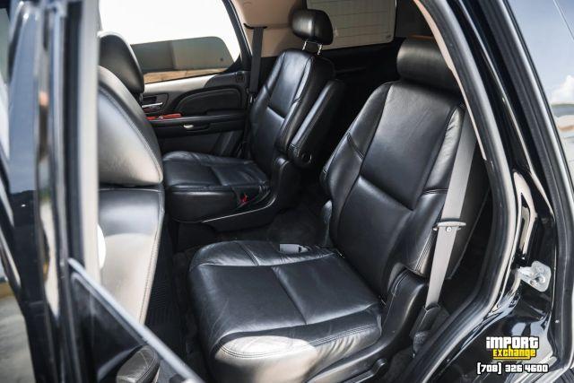 used 2010 Cadillac Escalade car, priced at $10,998