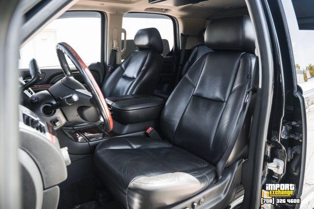 used 2010 Cadillac Escalade car, priced at $10,998