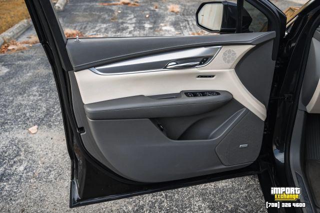 used 2017 Cadillac XT5 car, priced at $10,998