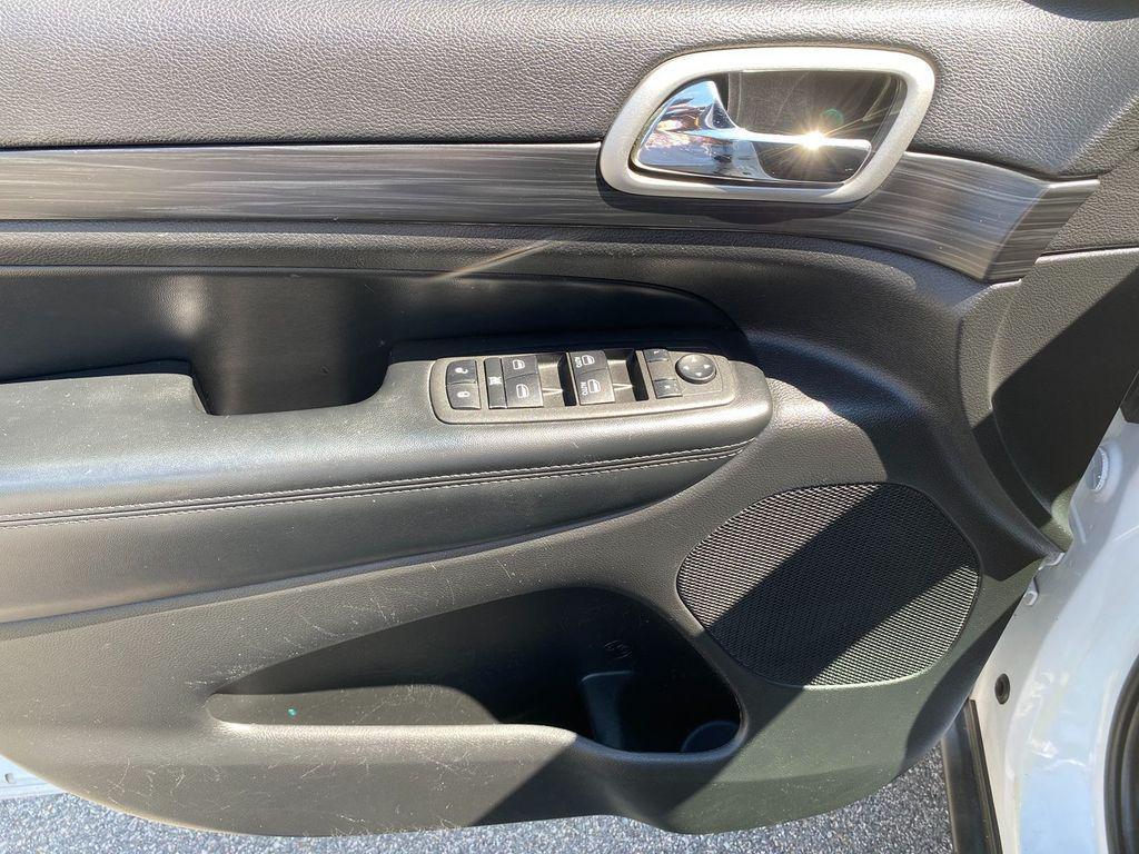 used 2021 Jeep Grand Cherokee car, priced at $25,523