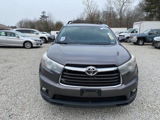 used 2016 Toyota Highlander car, priced at $21,356