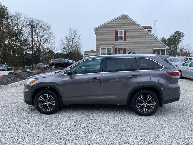 used 2016 Toyota Highlander car, priced at $21,356