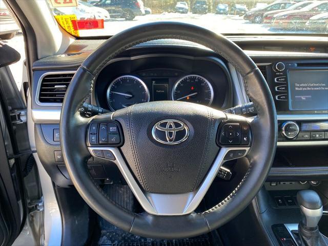 used 2019 Toyota Highlander car, priced at $29,988