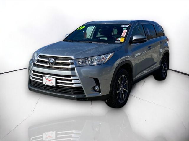 used 2019 Toyota Highlander car, priced at $29,988