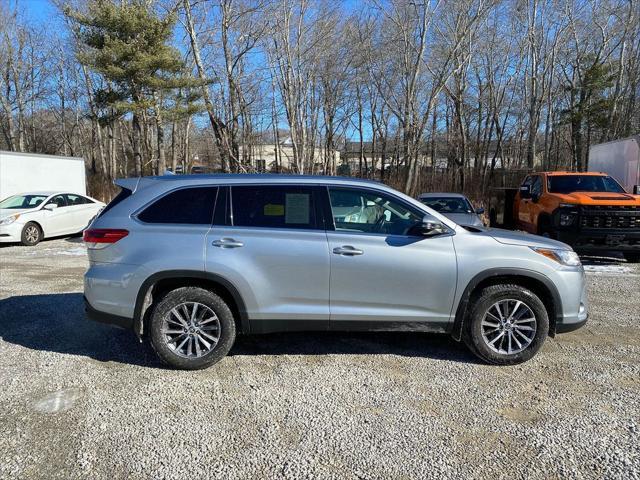 used 2019 Toyota Highlander car, priced at $29,988