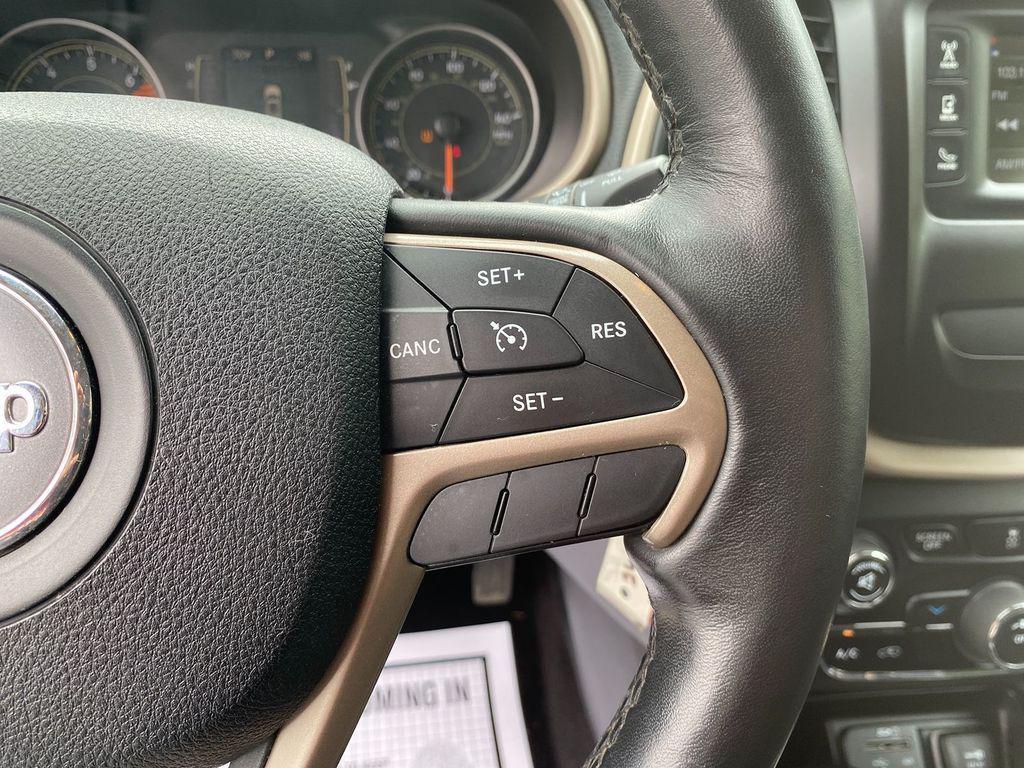 used 2016 Jeep Cherokee car, priced at $11,988