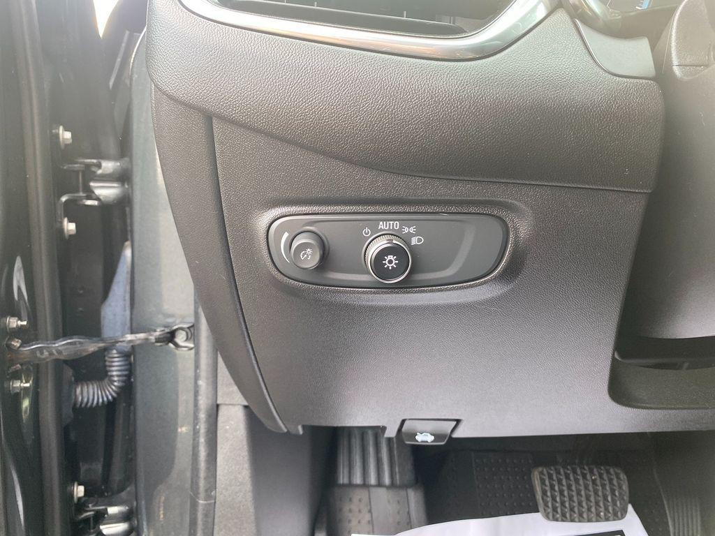 used 2020 Chevrolet Equinox car, priced at $24,995