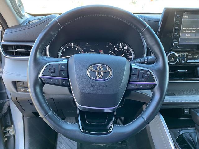 used 2021 Toyota Highlander car, priced at $35,676