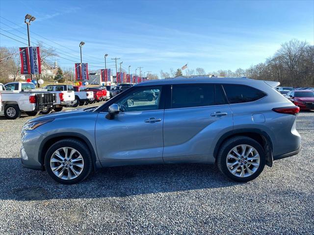 used 2021 Toyota Highlander car, priced at $35,676