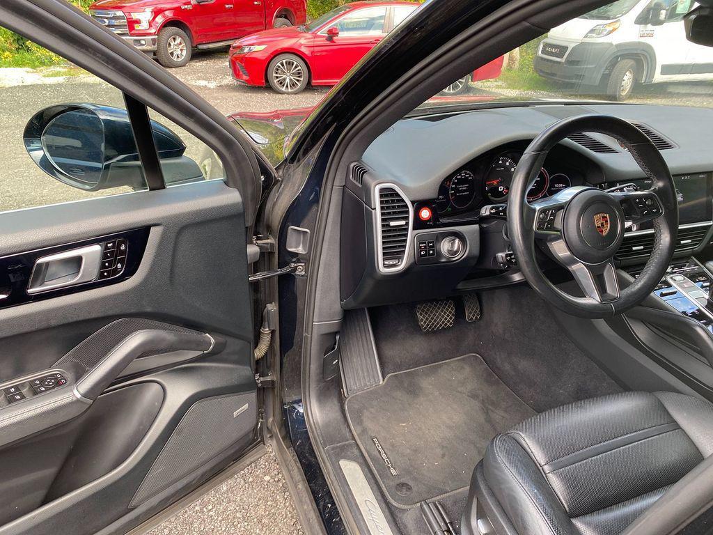 used 2019 Porsche Cayenne car, priced at $33,795