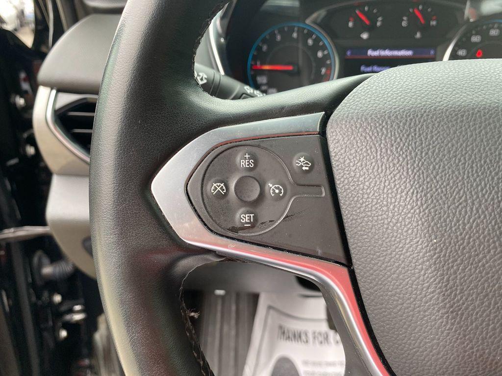 used 2023 Chevrolet Traverse car, priced at $27,560