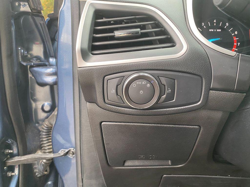 used 2018 Ford Edge car, priced at $15,895