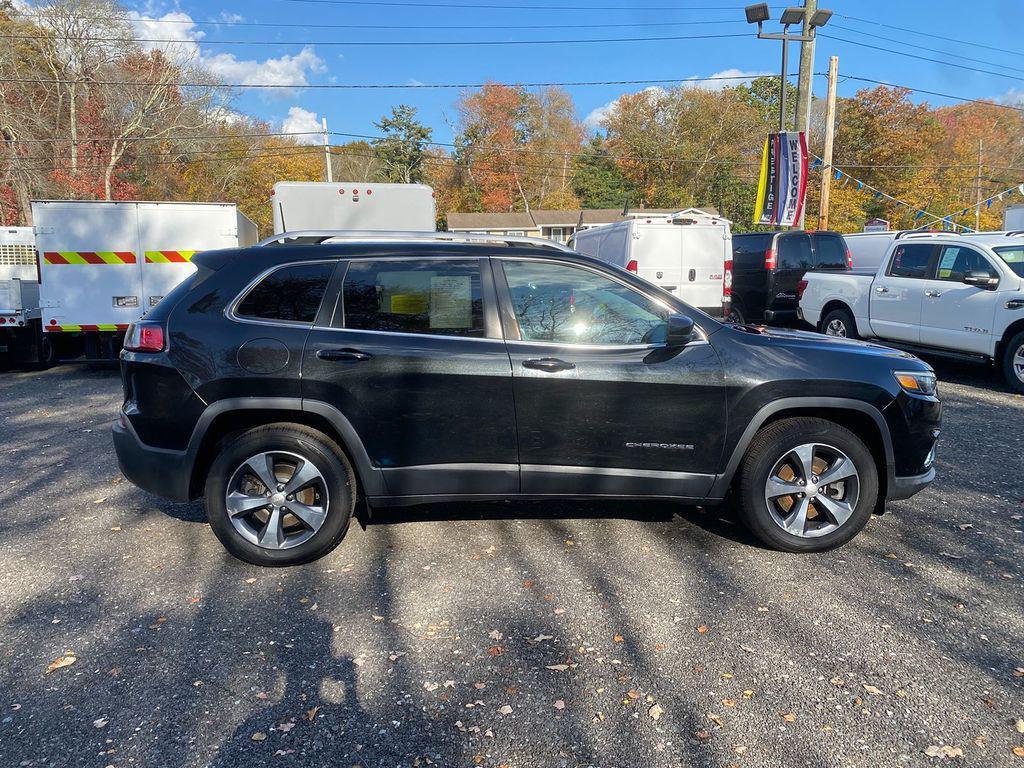 used 2019 Jeep Cherokee car, priced at $21,995