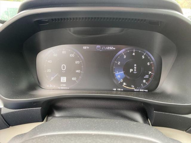 used 2020 Volvo XC40 car, priced at $21,790