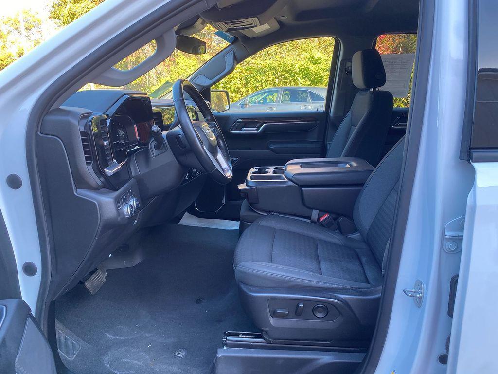 used 2023 GMC Sierra 1500 car, priced at $43,895