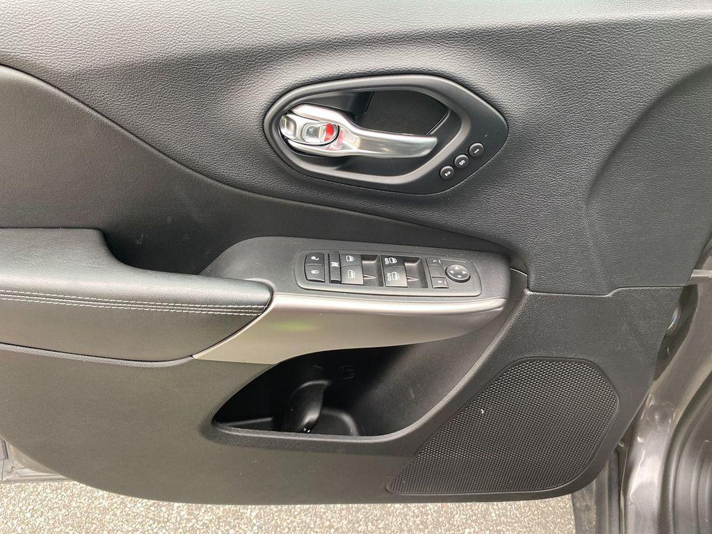 used 2019 Jeep Cherokee car, priced at $21,988