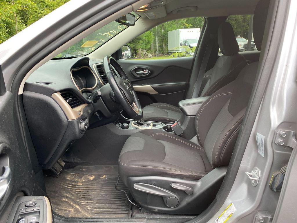 used 2017 Jeep Cherokee car, priced at $13,455