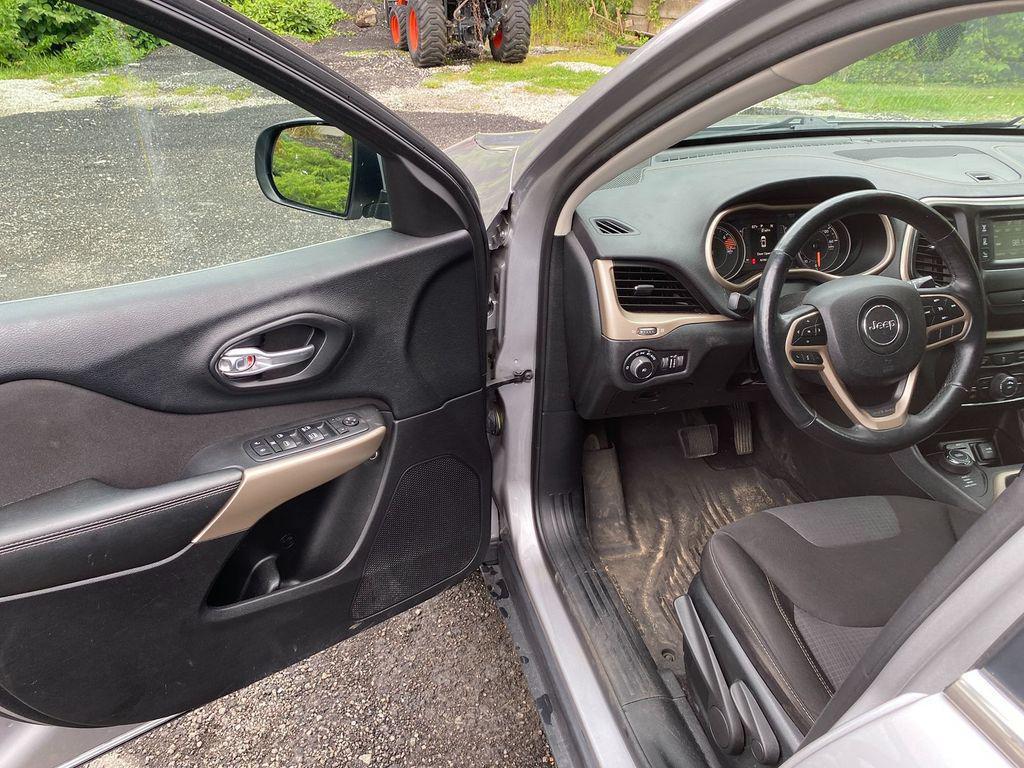 used 2017 Jeep Cherokee car, priced at $13,455