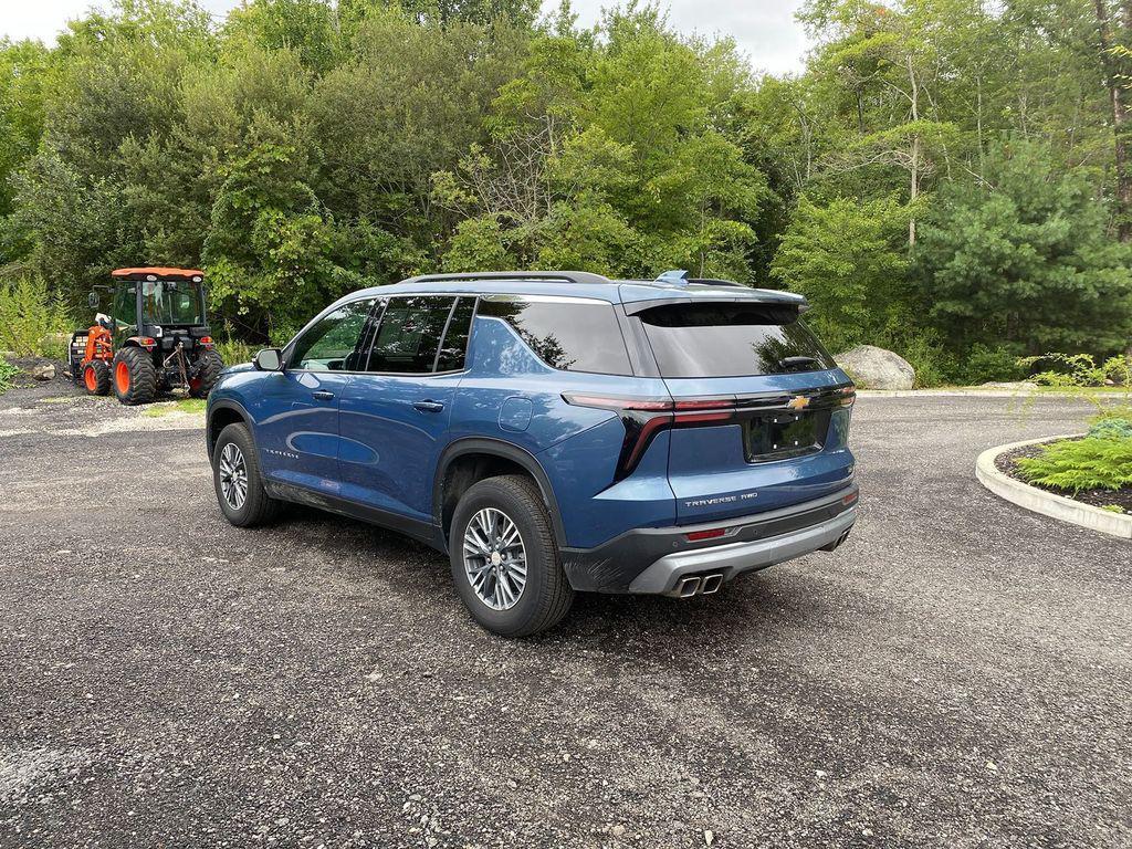 used 2024 Chevrolet Traverse car, priced at $39,231