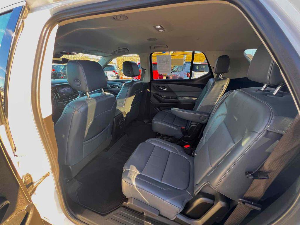 used 2021 Chevrolet Traverse car, priced at $25,995