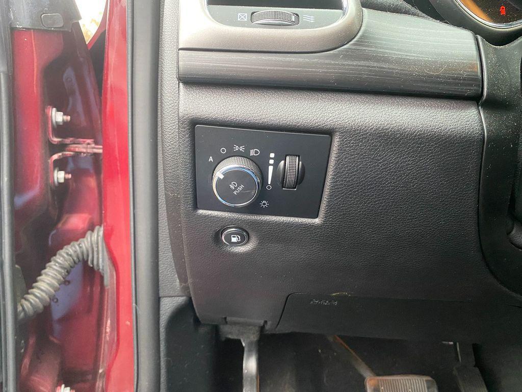 used 2019 Jeep Grand Cherokee car, priced at $20,995