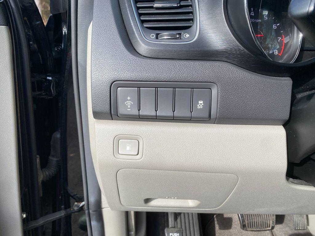 used 2018 Kia Sedona car, priced at $14,995