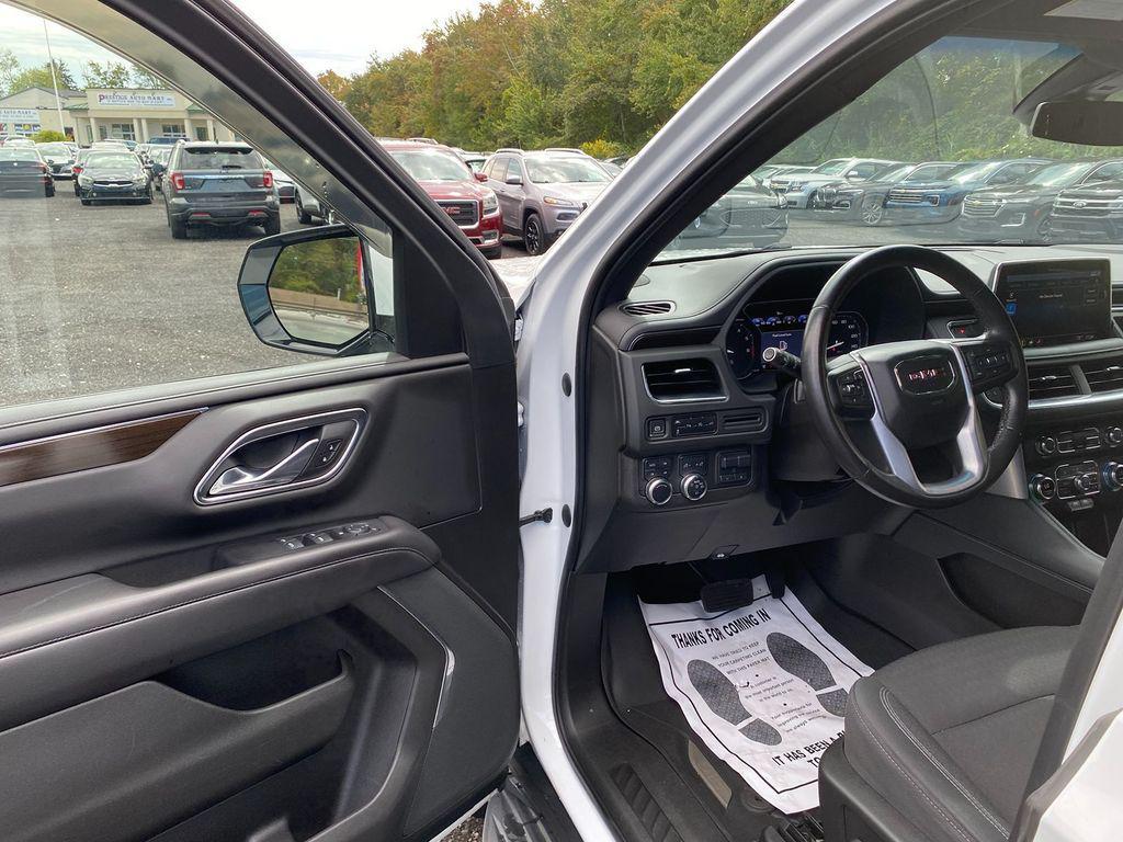 used 2021 GMC Yukon XL car, priced at $33,995