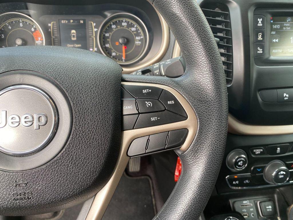 used 2018 Jeep Cherokee car, priced at $16,932