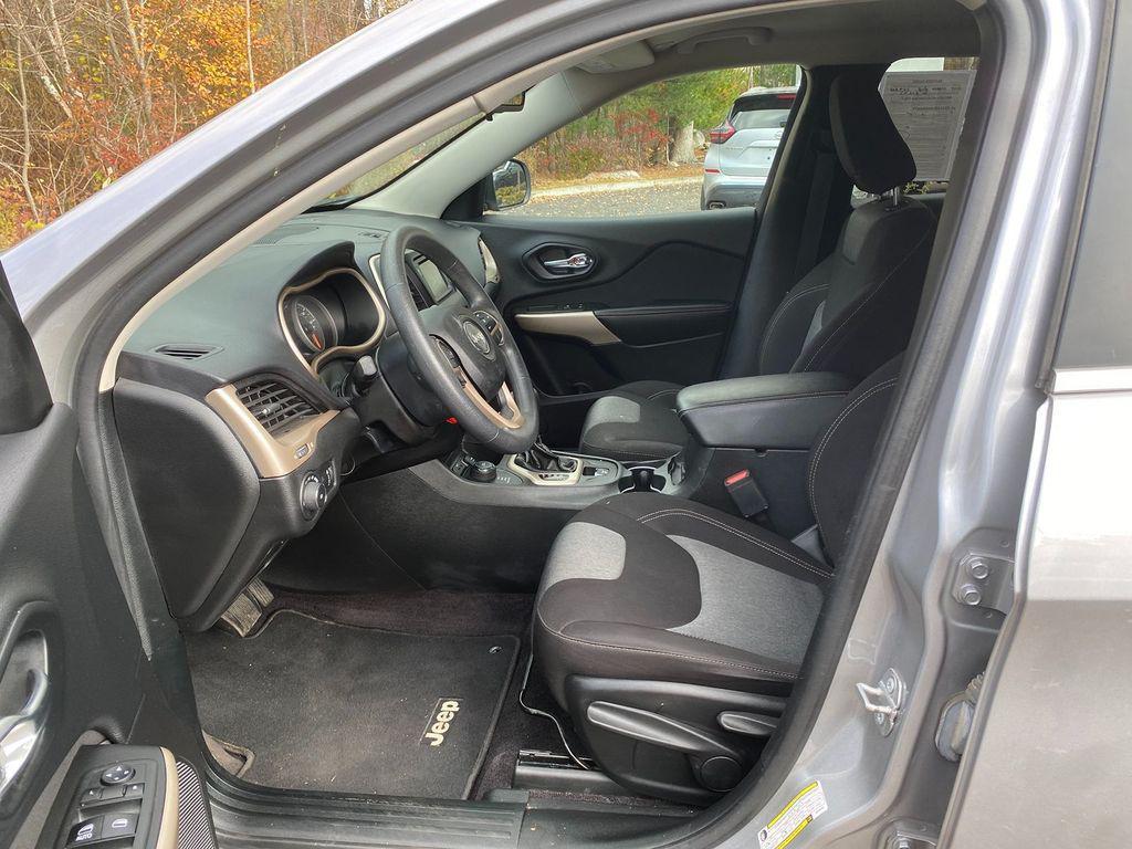 used 2018 Jeep Cherokee car, priced at $16,932