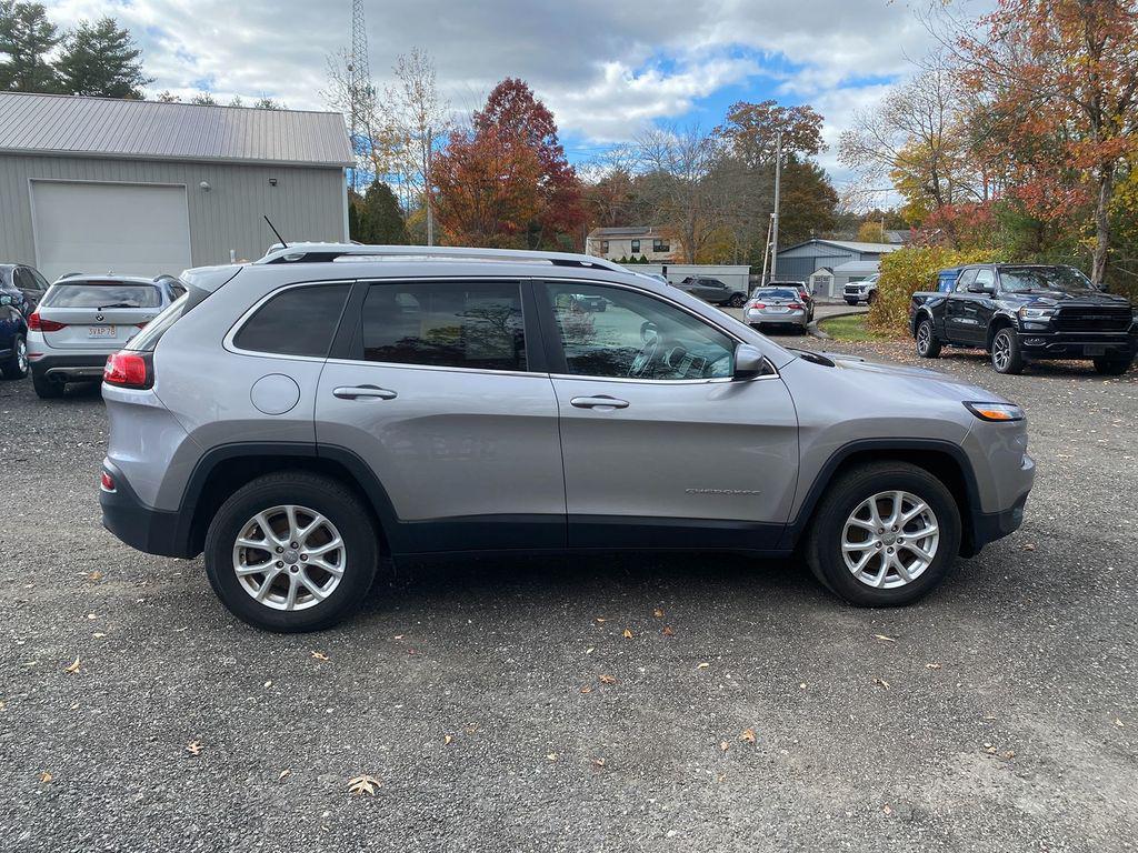 used 2018 Jeep Cherokee car, priced at $16,932