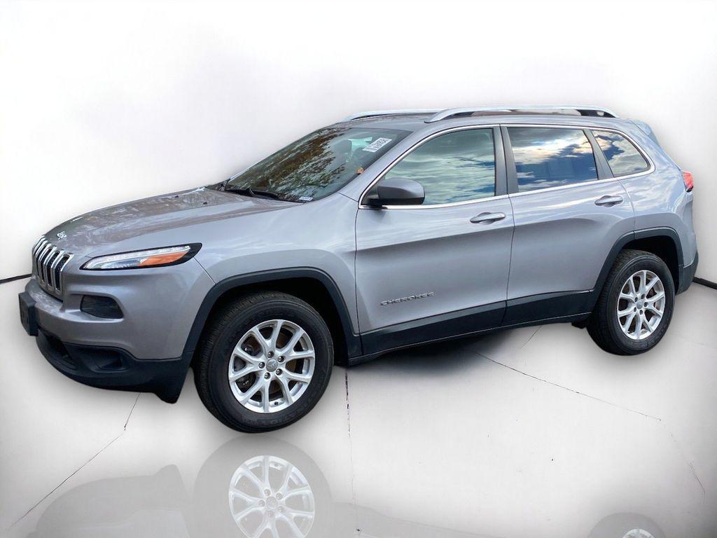 used 2018 Jeep Cherokee car, priced at $16,932