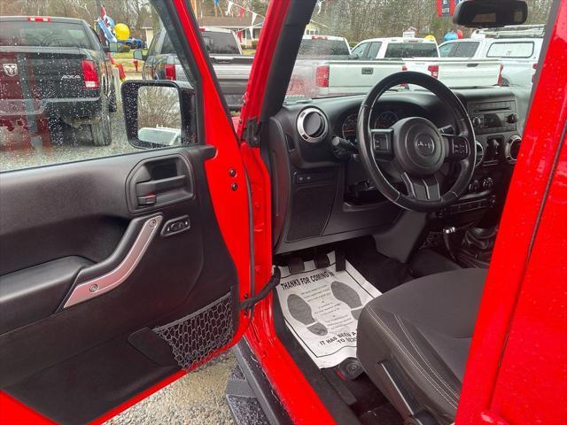 used 2015 Jeep Wrangler Unlimited car, priced at $25,988