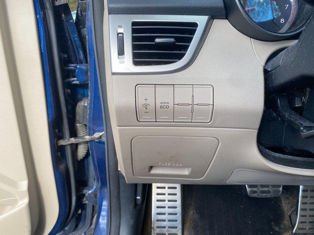 used 2013 Hyundai Elantra GT car, priced at $9,985