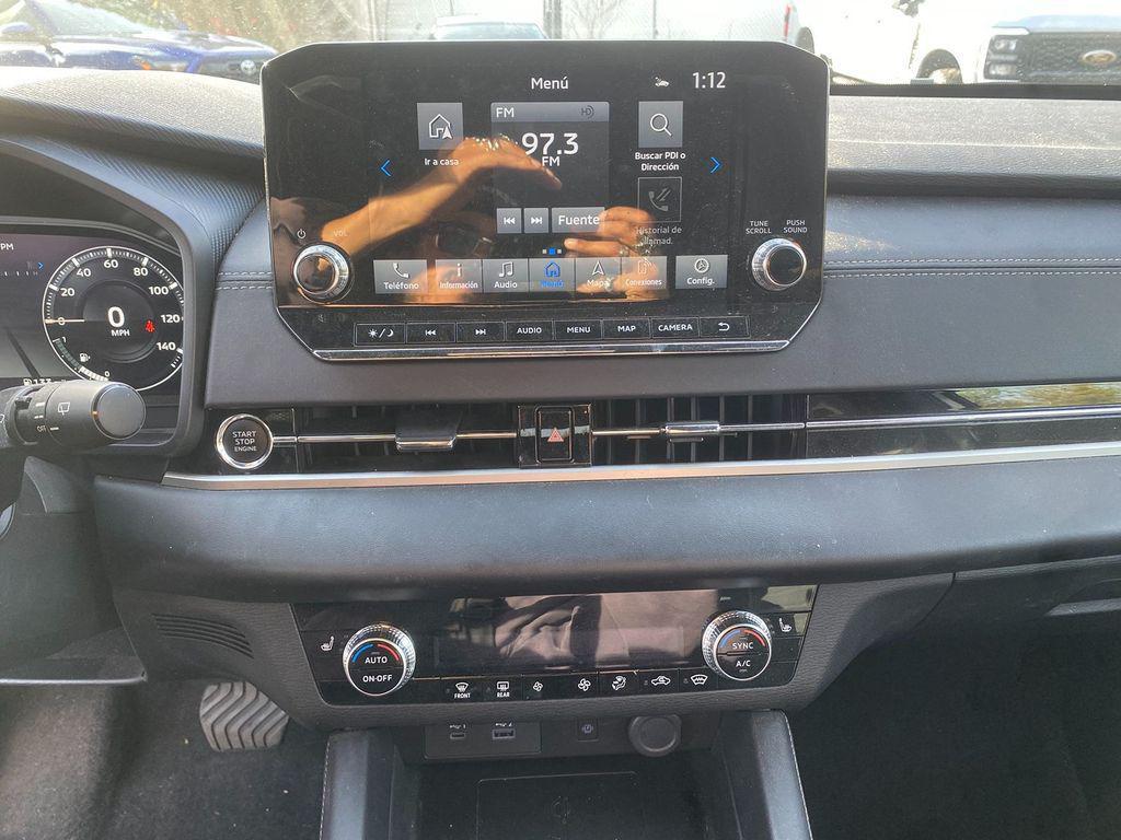 used 2024 Mitsubishi Outlander car, priced at $28,995