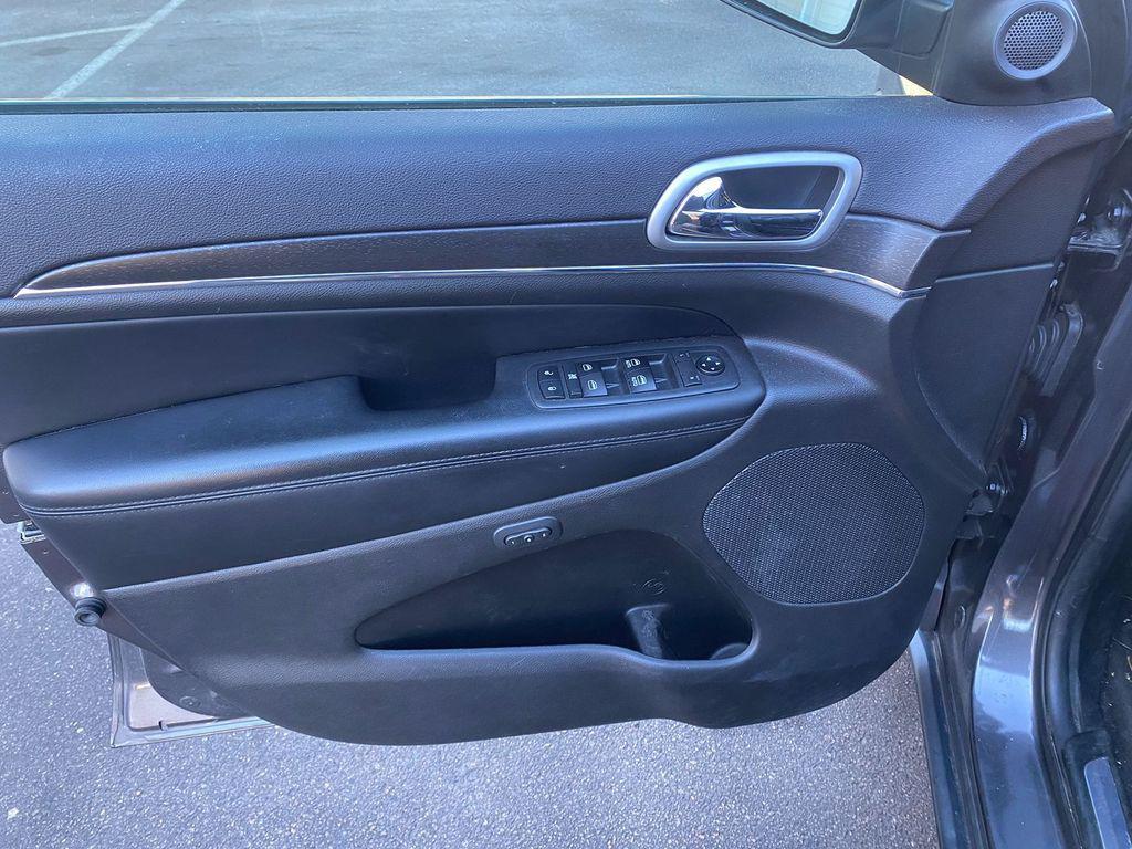 used 2018 Jeep Grand Cherokee car, priced at $16,995