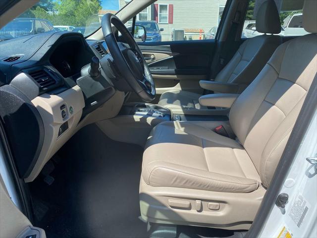 used 2022 Honda Pilot car, priced at $34,988
