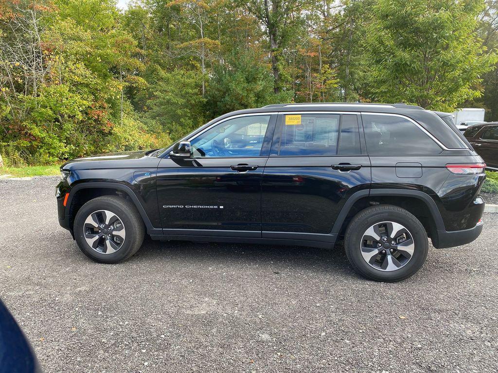 used 2022 Jeep Grand Cherokee 4xe car, priced at $26,797