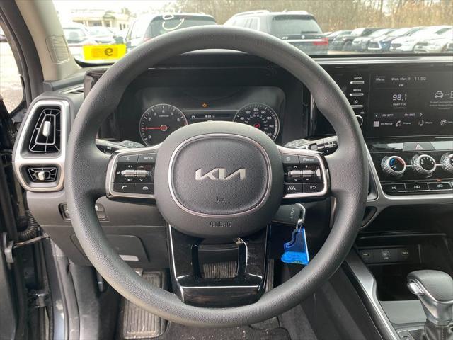 used 2023 Kia Sorento car, priced at $26,795