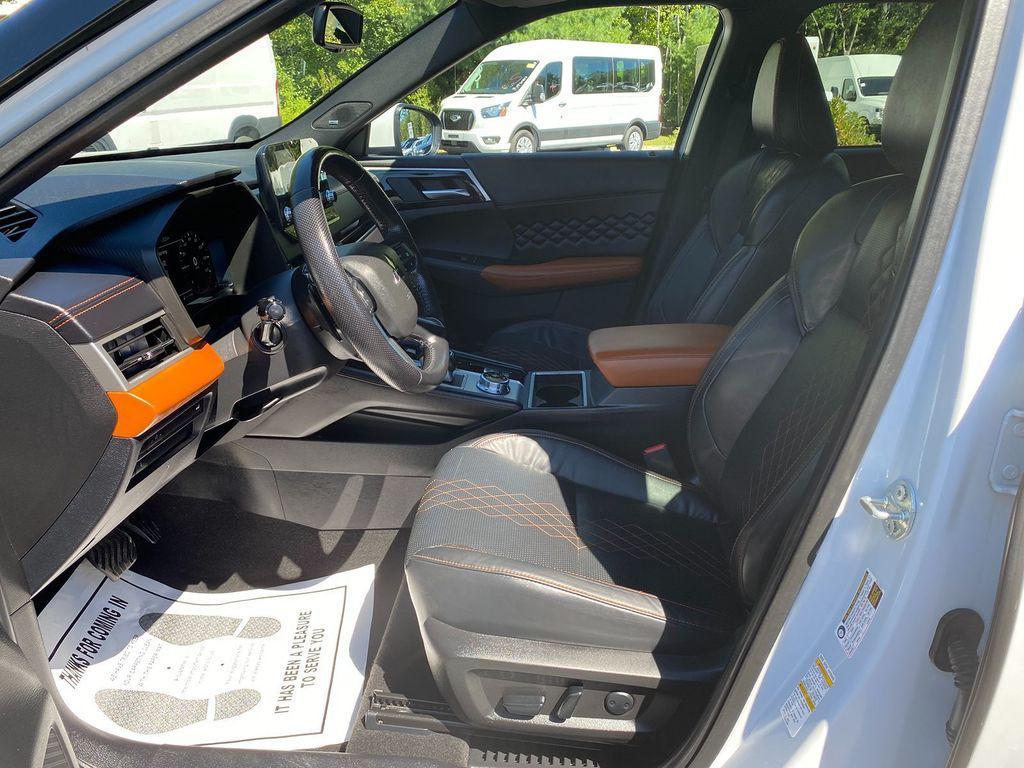 used 2022 Mitsubishi Outlander car, priced at $25,999