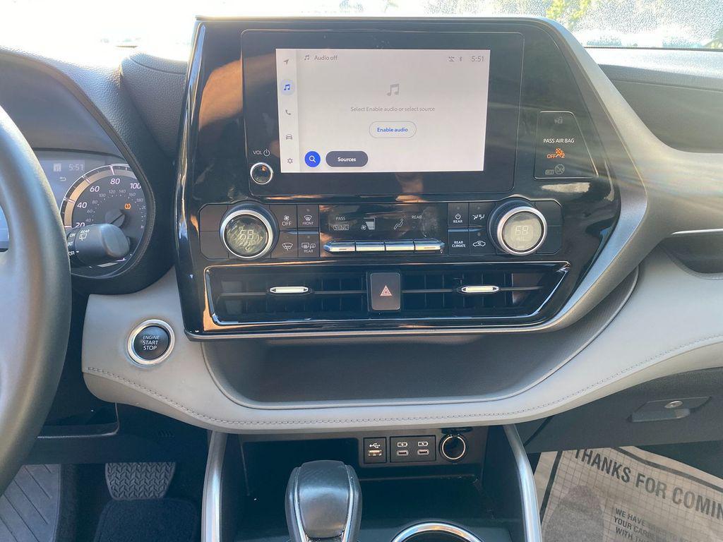 used 2024 Toyota Highlander car, priced at $35,278