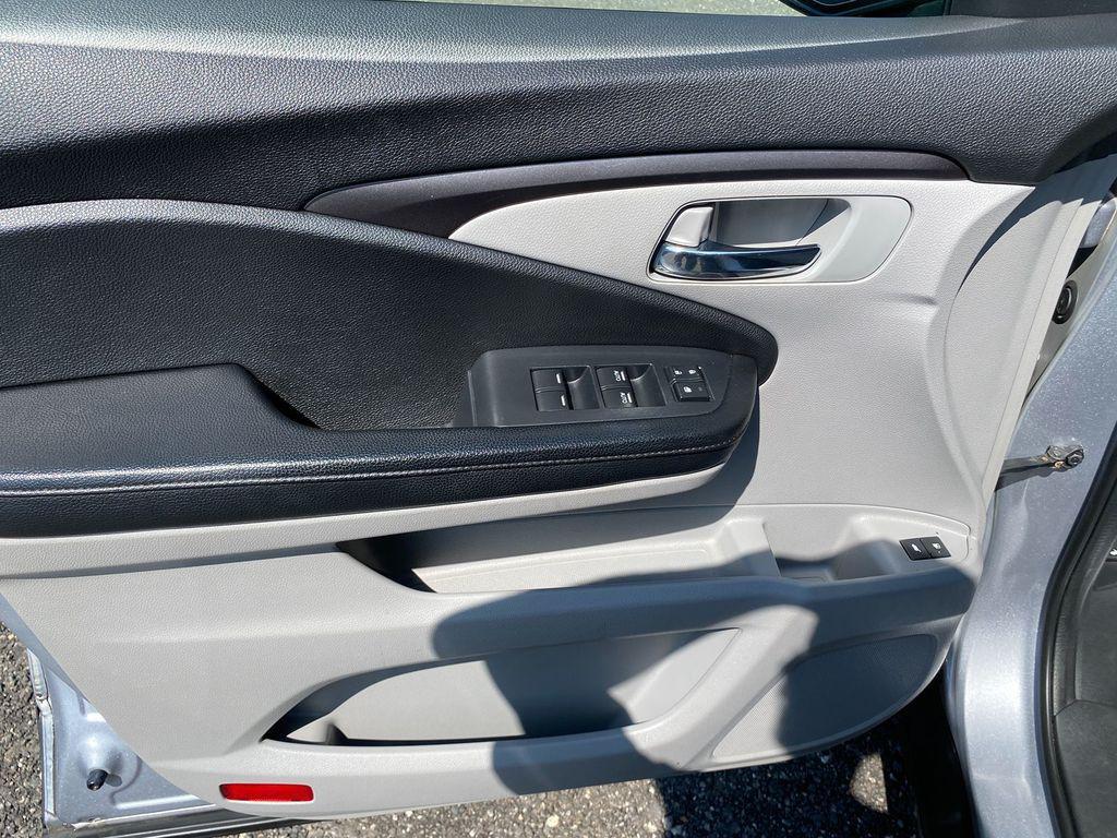 used 2016 Honda Pilot car, priced at $19,995